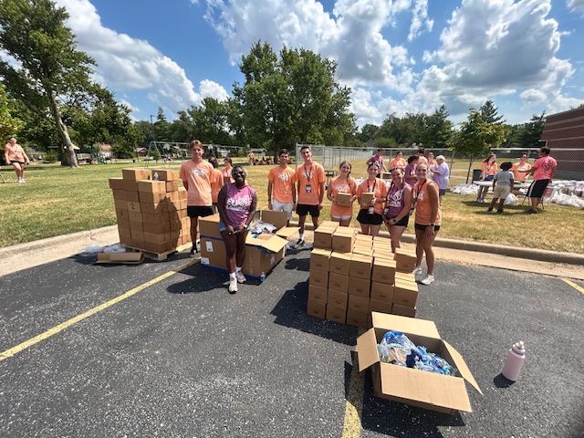  Evangel students help with McGregor food distribution  