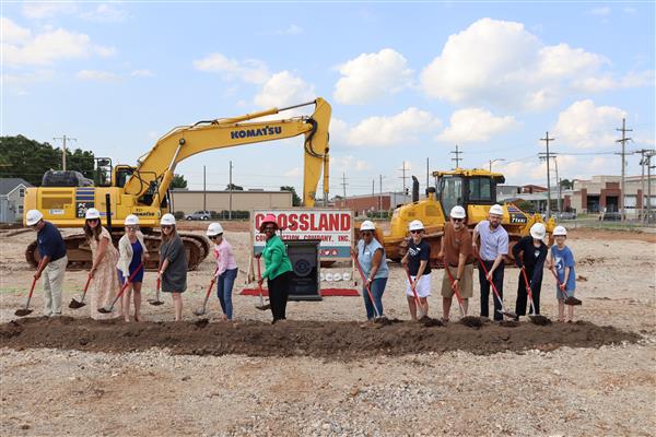  A groundbreaking ceremony celebrates the new site for Pipkin Middle School.